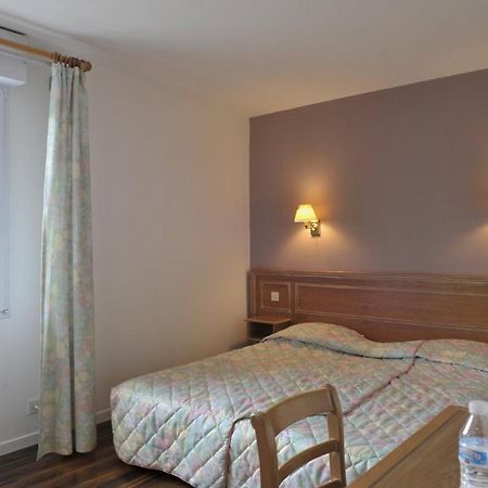 Hotel Au Bon Coin à Lurbe-Saint-Christau Extérieur photo