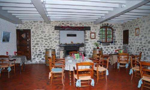 Hotel Au Bon Coin à Lurbe-Saint-Christau Extérieur photo