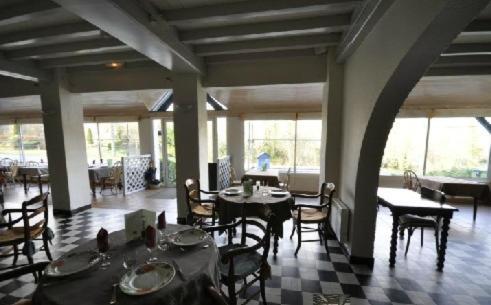 Hotel Au Bon Coin à Lurbe-Saint-Christau Extérieur photo