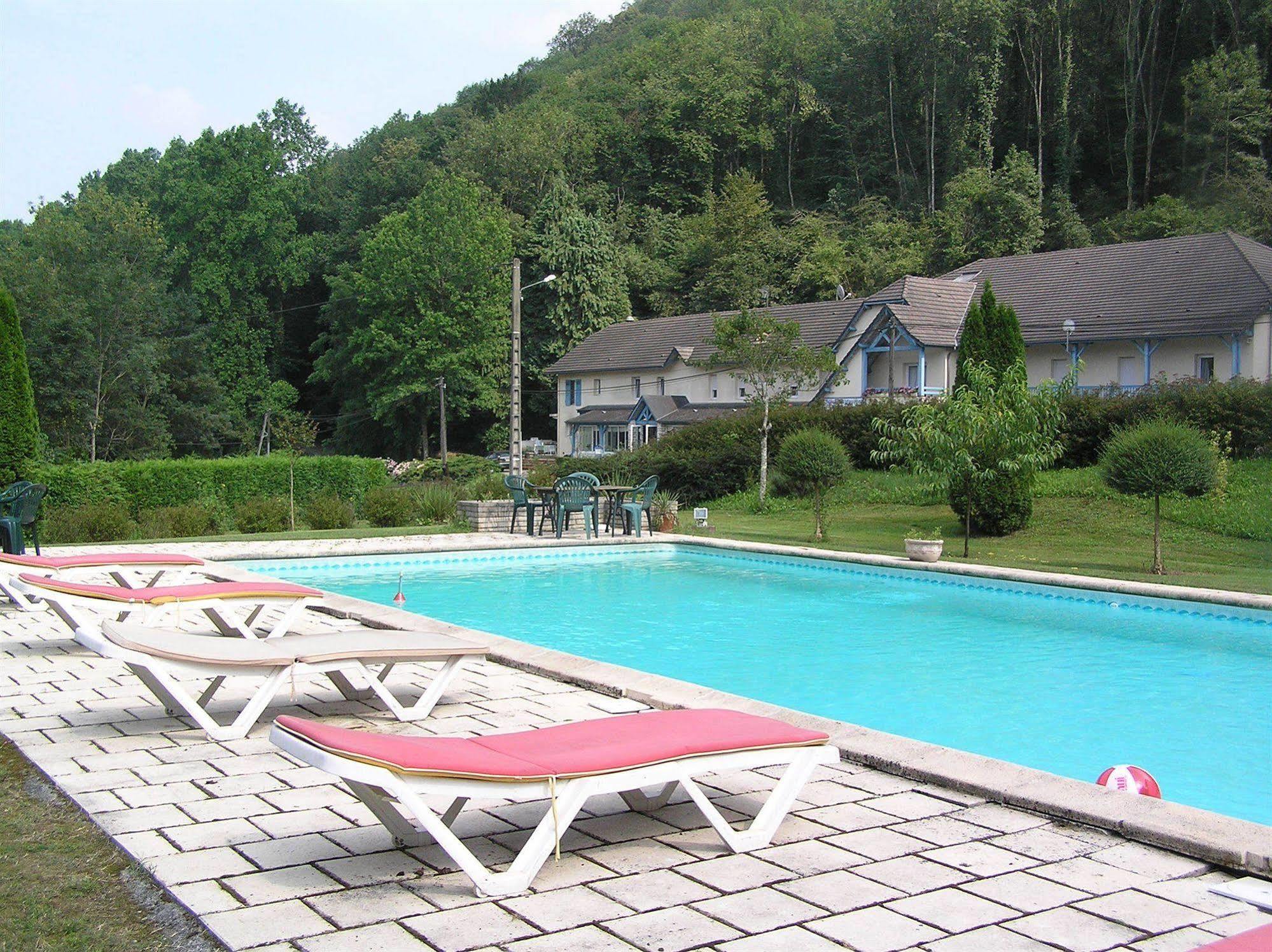 Hotel Au Bon Coin à Lurbe-Saint-Christau Extérieur photo
